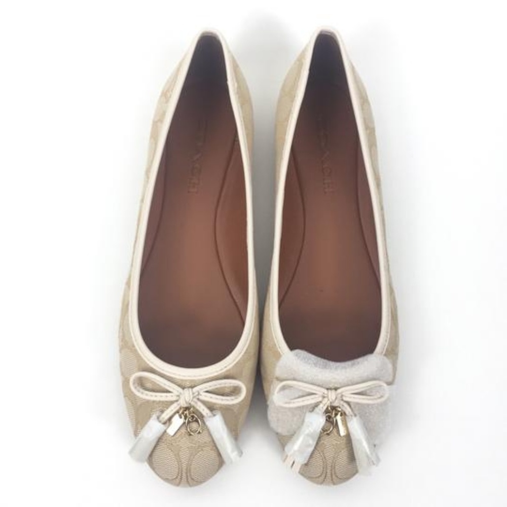 Coach Light Khaki Benni Signature Logo Flats NIB - Picture 2 of 5